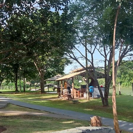 Flat No Pontal Do Lago กัลดัสโนวัส ภายนอก รูปภาพ